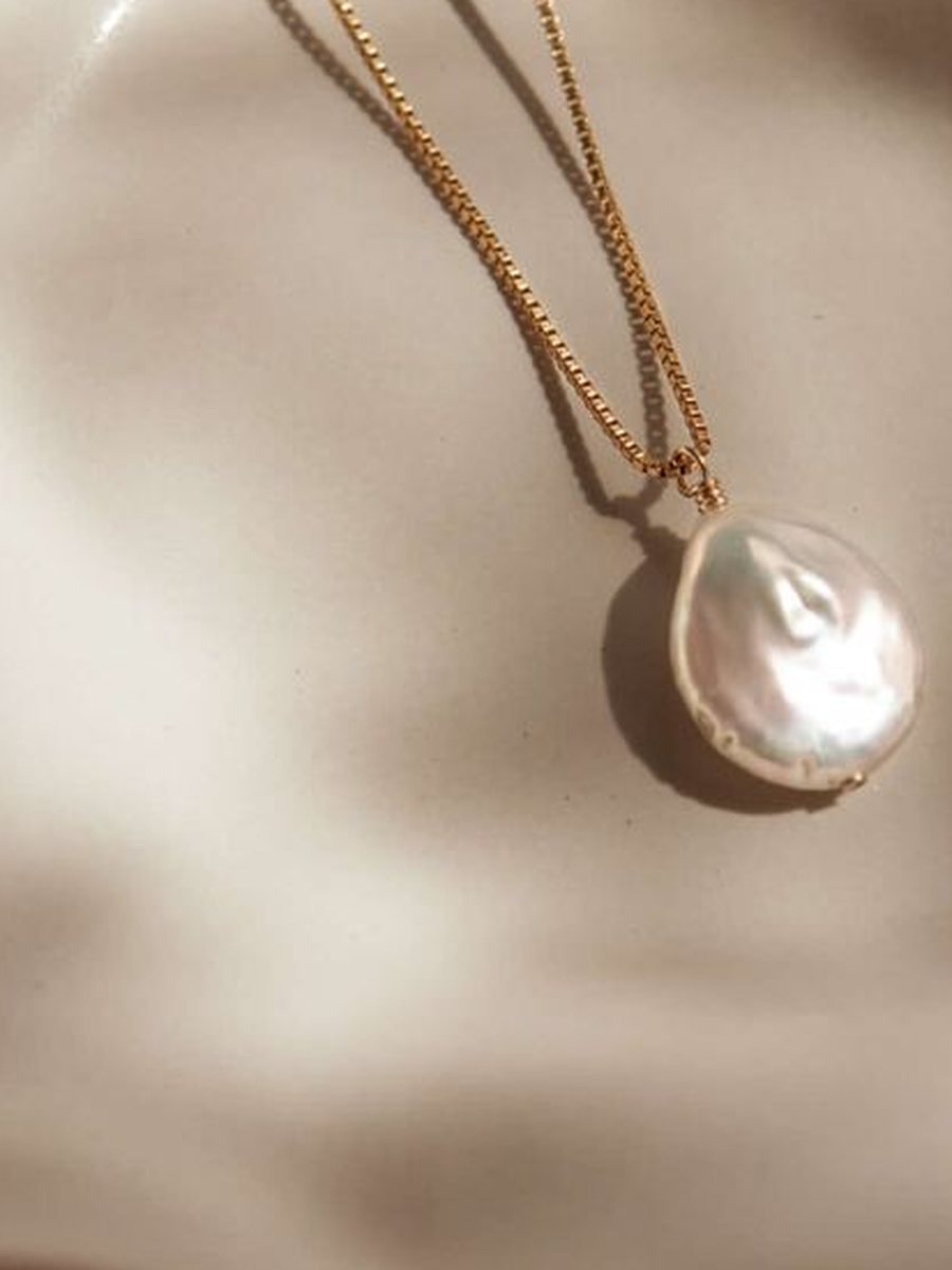 Lune Pearl Pendant